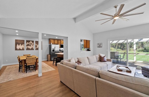 Plumas Eureka Estates House | Cozy Fairway Escape - Views, Fast WiFi, EV Ready