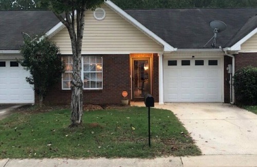 McCalla House | Cozy, Family and Friendly Townhome