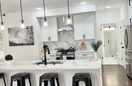 Peachtree Corners House | Cozy Family and pet friendly Newly renovated, 6mins to Northside hospital Duluth