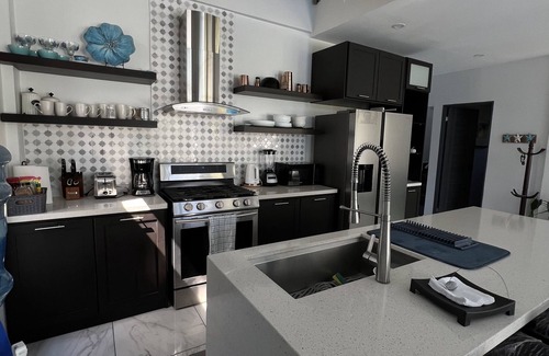 La Libertad House | Cozy Family Beach House nPet Friendly