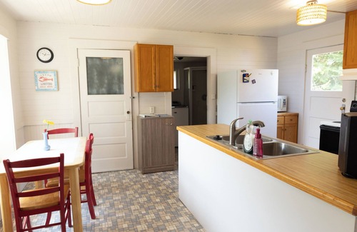 Rockaway Beach Cabin | Cozy Family Cabin-Secluded beach access, non-smoking home awaits you
