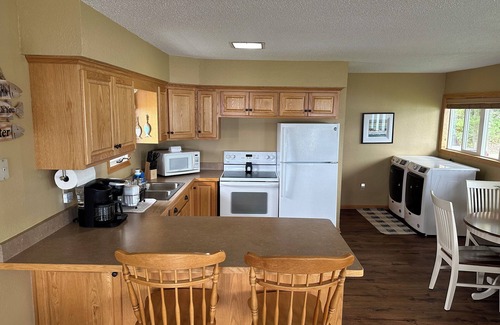 Motley Cabin | Cozy Family Cabin on Beautiful Lake Shamineau