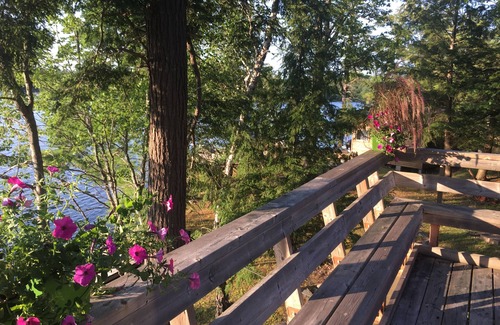 Severn House | Cozy Family Cottage - Perfect for playing on the water and evenings on the deck.