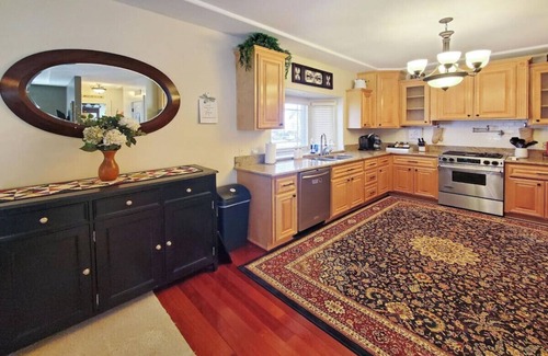 Spirit Lake House | Cozy Family Cottage at the Lake Okoboji off East Lake
