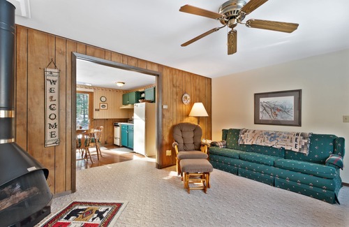 Eagle River Condo | Cozy, family-friendly, riverview condo w/a furnished patio & gas fireplace