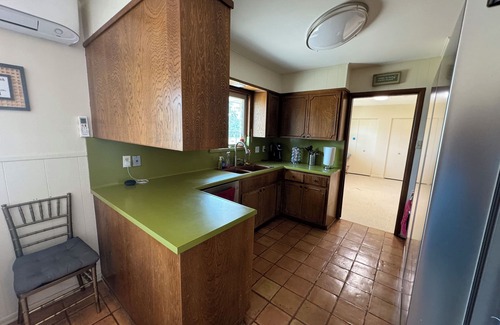 Medical Center District House | Cozy, Family Friendly Home near Sea World, Fiesta Tx, Med Ctr & BMT.