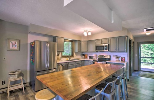 Remer Cabin | Cozy, Family Friendly Lake Cabin on Thunder Lake with Sunset Views