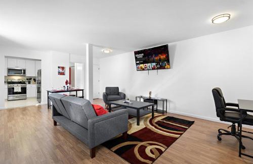 Constable Hook Apartment | Cozy Family Getaway - NYC & NWK with free parking