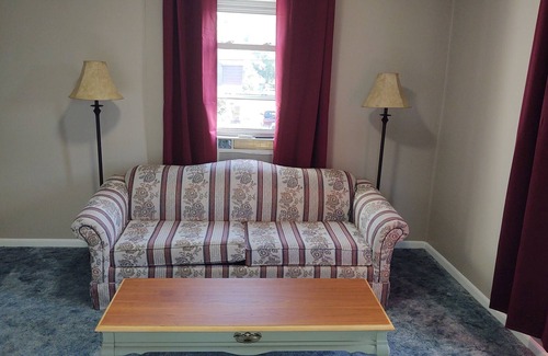 Ishpeming House | Cozy family home in residential Neighborhood.