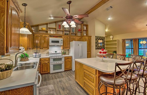 Emory House | Cozy Family Home w/Fire Pit, 4 Mi to Lake Fork
