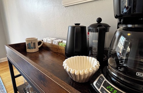 Milwaukee House | Cozy family & pet friendly Shorewood townhome near Bike Trail, Beach & downtown