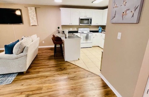Hammond Apartment | Cozy family retreat close to downtown HammondEastgate 11A