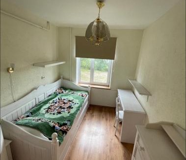Kurzeme Suburb Apartment | Cozy Family River View Flat Near The Beach Seaside