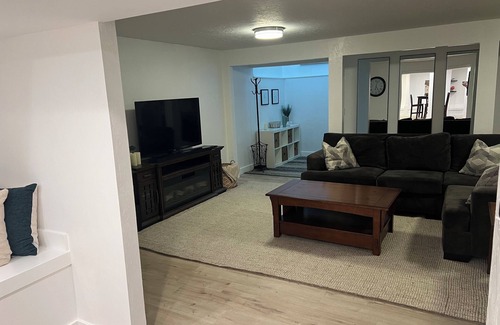 Western House | Cozy family sized 2 bedroom 1 bath newly remodeled basement