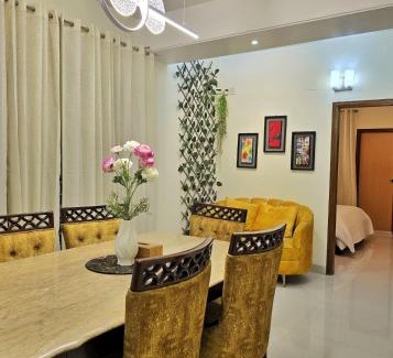 Banani Apartment | Cozy Family Stay near Banani 11, and Gulshan hotspots