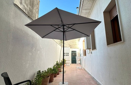 Cursi House | Cozy family vacation home with all amenities and a few miles from the sea
