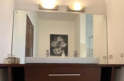 Senggigi Villa | Cozy Family Villa with Sunset View