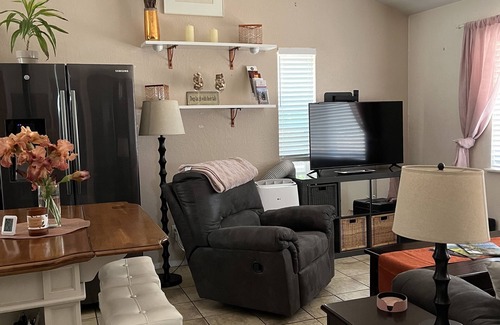 Junction City Cottage | Cozy farm cottage in horse and wine country and pet friendly!