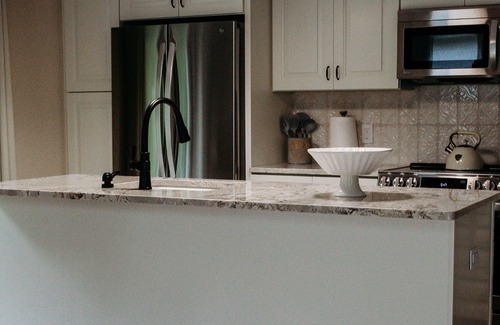 Reeders Cottage | Cozy farm cottage w/firepit super close to great hiking trails & ski slopes.