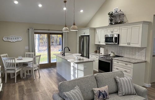 Reeders Cottage | Cozy farm cottage w/firepit super close to great hiking trails & ski slopes.