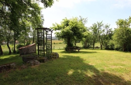 Lapte Cottage | Cozy Farmhouse near Lapte with Nature Views, Near Lake, Pet Friendly, Fireplace & Full Amenities