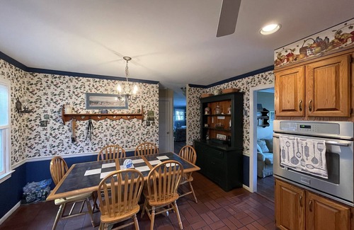 East Marion Other | Cozy Farmhouse Secluded Community w/Private Beach