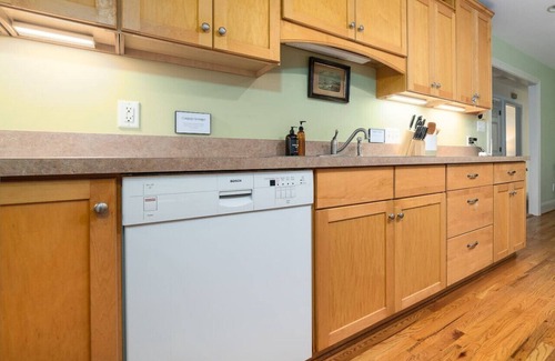 Lexington Other | Cozy farmhouse w/mountain views, near W&L, VMI