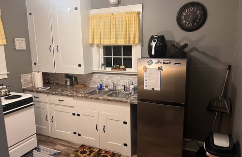 Poland House | Cozy, Farmview Bungalow, with Central Location!