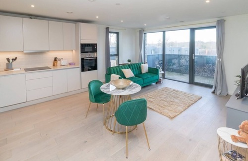 West Hill Apartment | Cozy flat 15 mins walk to Wimbledon Park 20 mins walk to Wimbledon Tennis Court.