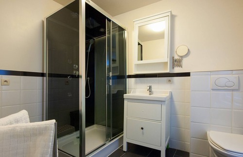 Rogier Apartment | Cozy Flat 2A .......