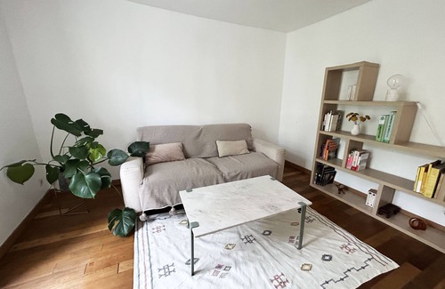 Faubourg-du-Roule Apartment | Cozy Flat Near Champs Elysées