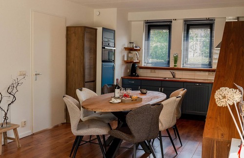 Sondel House | Cozy Forest-Edge Getaway
