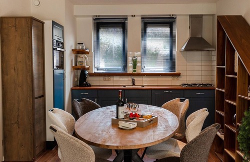 Sondel House | Cozy Forest-Edge Getaway
