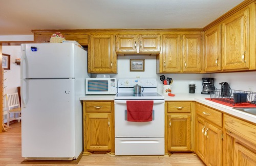 Fort Cobb Cabin | Cozy Fort Cobb Home Rental Near Lake Access!