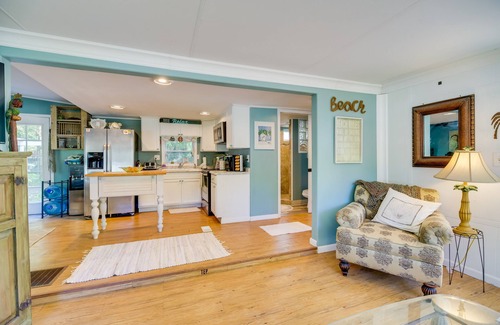 Vero Beach Cottage | Cozy Fort Pierce Cottage on Farm Animal Rescue!