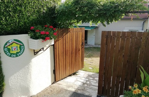 Saint-Hilaire-sur-Benaize Cottage | Cozy Cottage with Garden, Near Rivers & Hiking Trails, Comfortable Stay for Families