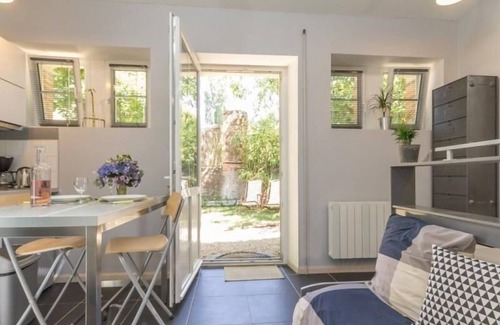 Saint-Sebastien-sur-Loire Cottage | Cozy Urban Studio Near Nantes with Private Garden & Bikes