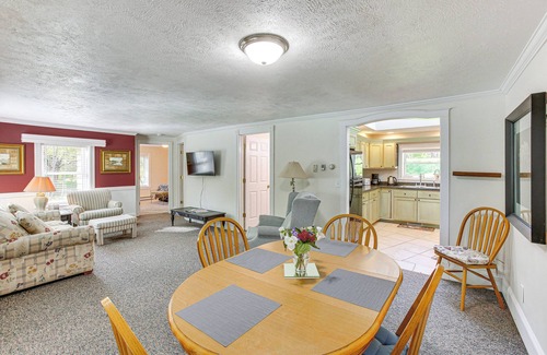 Frankfort Apartment | Cozy Frankfort Apartment Near Beaches & Downtown!