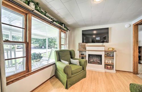Franklin House | Cozy Franklin Cottage with Waterfront Views!