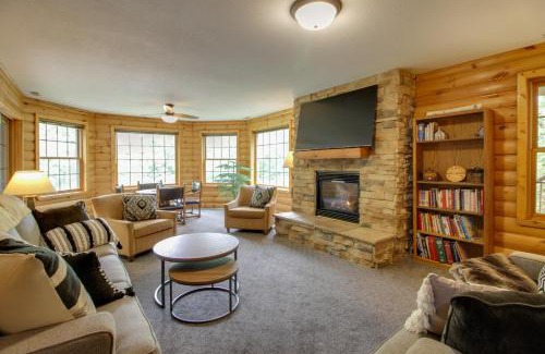 Frazee House | Cozy Frazee Lake Home with Hot Tub and Fire Pit!