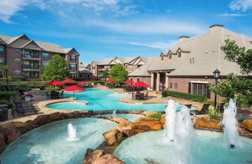 Frisco Apartment | Cozy, Frisco retreat just minutes from The Star, Legacy West, and top dining.