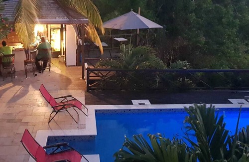 Little Bay House | Cozy Fully Equipped Apartment for Ultimate Comfort