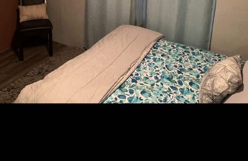 Colorado City House | Cozy Fully Fenced private Vacation Home is Pet Friendly!