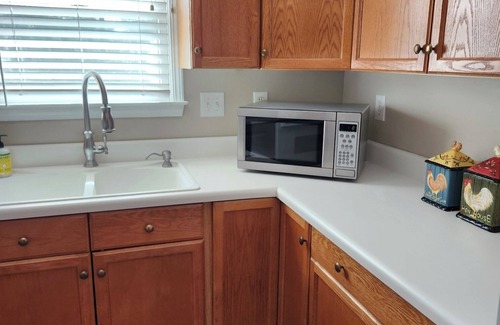 Pisgah Forest Apartment | Cozy, Fully Furnished Mountain Retreat – Perfect for Nature Lovers!