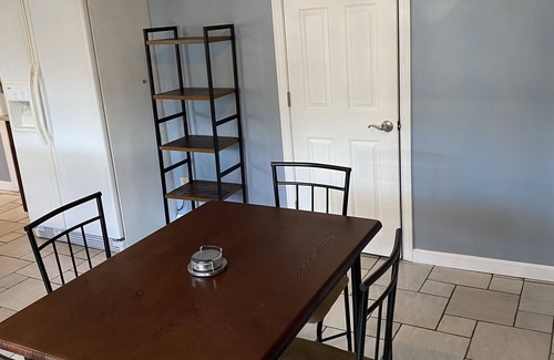 Manchester Apartment | Cozy furnished 2 bdrm apt!n