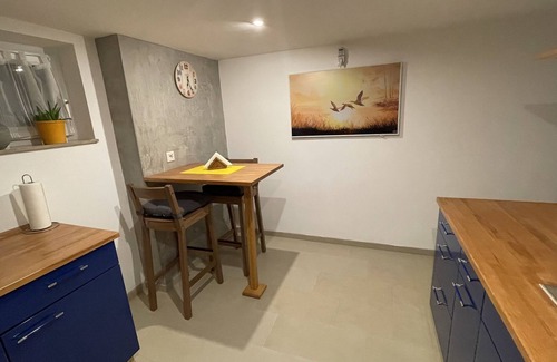 Iserhagen Sud Apartment | Cozy furnished basement apartment