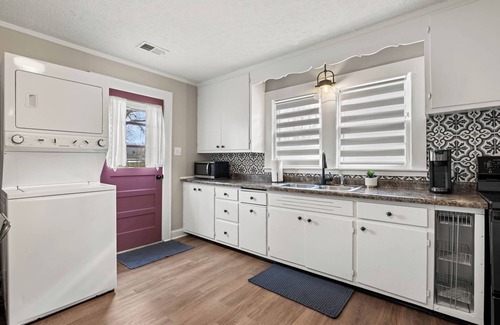 Owensboro House | Cozy, Furnished Corporate Rental