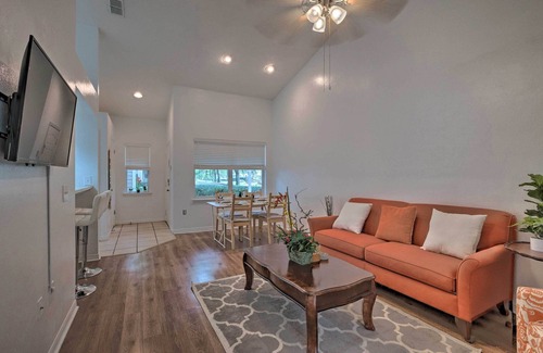 Gainesville Condo | Cozy Gainesville Condo Near Shopping & Dining