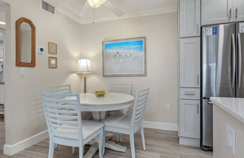 Sanibel Condo | Cozy Garden View 1 bedroom, 1 bath at Sanibel Moorings Resort #922