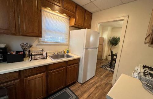 Lincoln Park House | Cozy Gem King Bunk Beds Near Major Highways Sleep6
